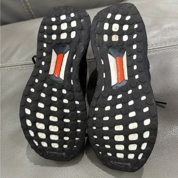 Adidas UltraBoost 4.0 - Picture 5 of 7
